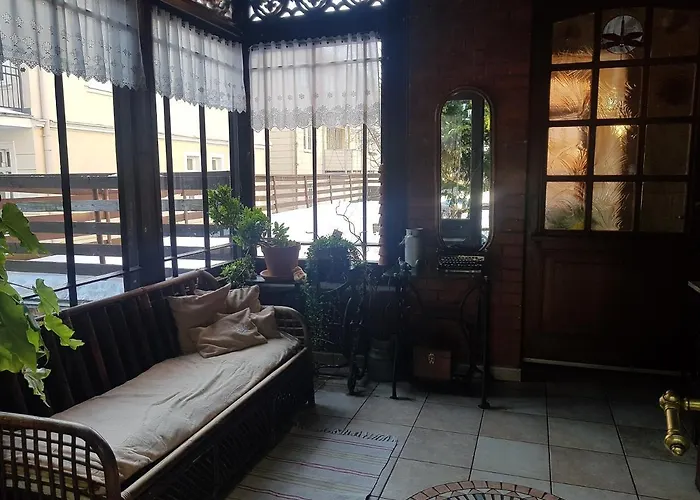 Δωμάτια σε οικογενειακή κατοικία Old House Σόποτ