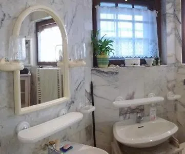 Old House * Σόποτ